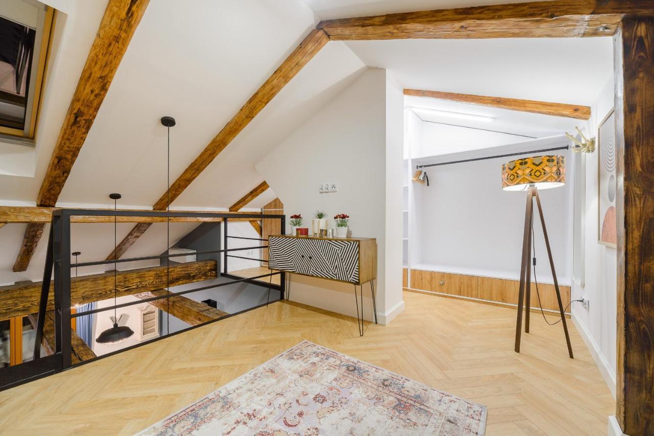 Apartment Lumina 2-level With Balcony
